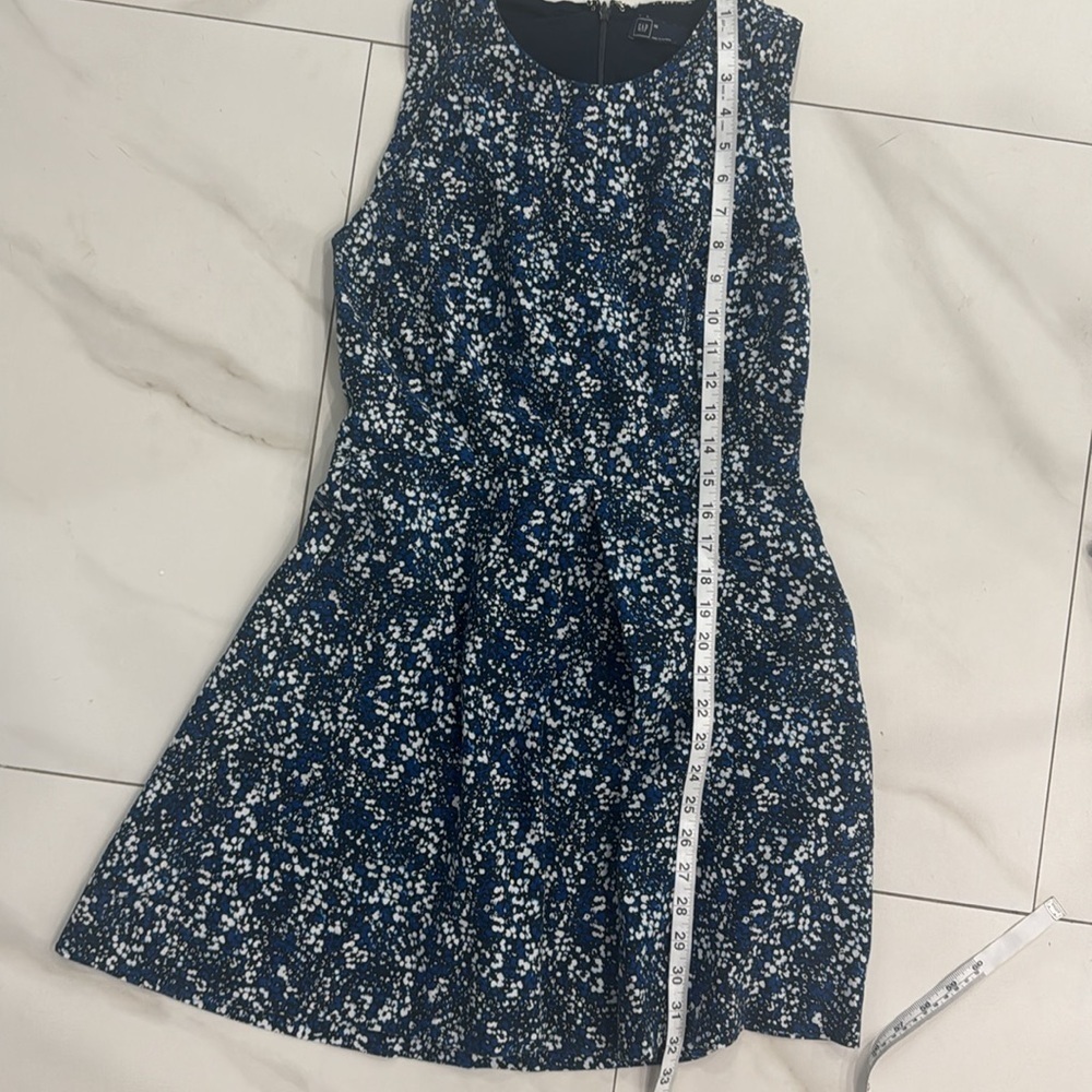 Gap Blue Floral Cotton and Linen Mini Dress. Sz 6 - Picture 5 of 8